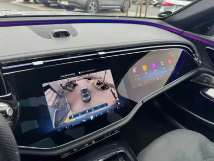 Photo 18 Mercedes Classe E E 220 d berline AMG Line