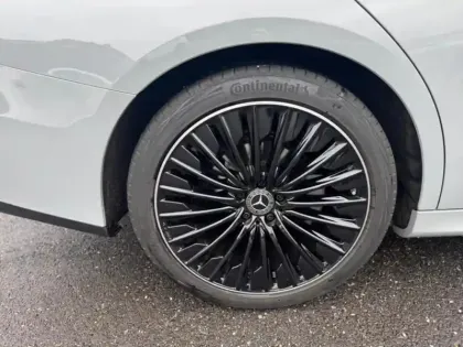 Photo 8 Mercedes Classe E E 220 d berline AMG Line