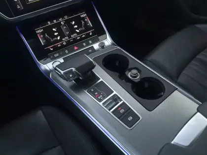 Photo 15 Audi A6 Gén. V (C8) Ph1 Business Executive 5