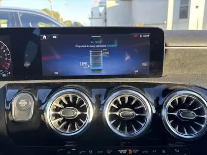 Photo 16 Mercedes Classe A 250 e Hybrid EQ AMG Line