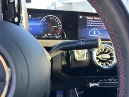 Photo 12 Mercedes Classe A 250 e Hybrid EQ AMG Line