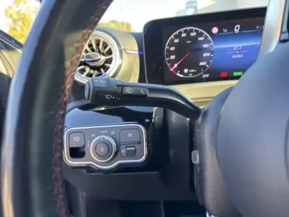 Photo 11 Mercedes Classe A 250 e Hybrid EQ AMG Line