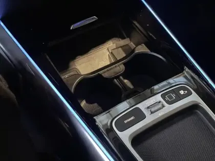 Photo 46 Mercedes GLA 250 e Hybrid EQ AMG Line