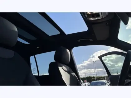 Photo 11 Mercedes GLB 200 d AMG Line