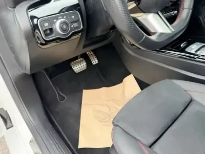 Photo 14 Mercedes CLA  200 d Coupé AMG Line