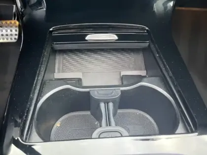 Photo 19 Mercedes Classe A 250 e Hybrid EQ AMG Line