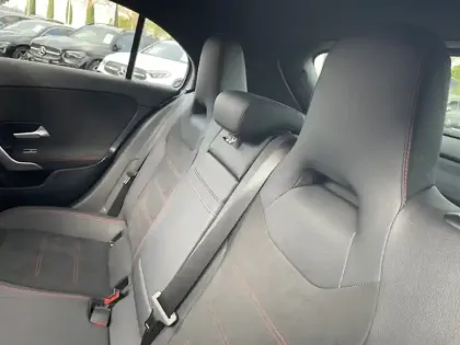 Photo 12 Mercedes Classe A 250 e Hybrid EQ AMG Line