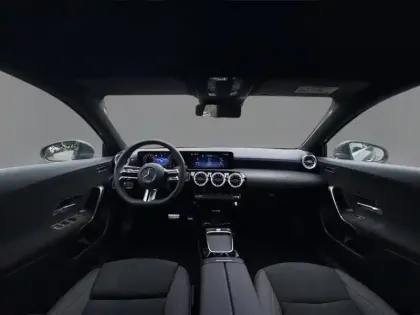 Photo 10 Mercedes Classe A 200 d AMG Line