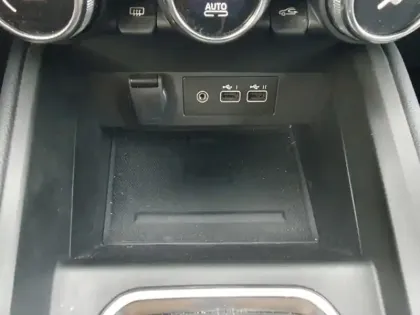 Photo 13 Mitsubishi Colt Gén. VIII Ph1 Business 5