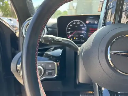 Photo 7 Mercedes Classe A 250 e AMG Line