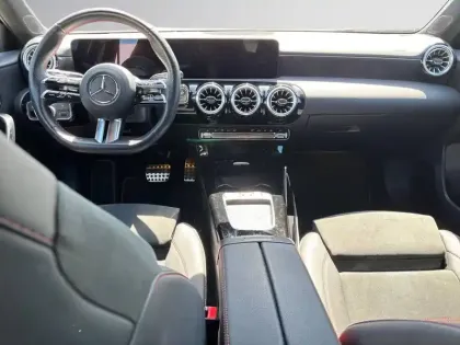 Photo 19 Mercedes Classe A 250 e AMG Line