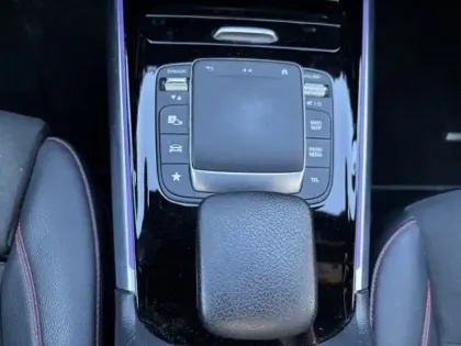 Photo 21 Mercedes GLA 200 d AMG Line