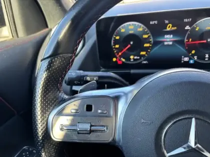 Photo 17 Mercedes GLA 200 d AMG Line