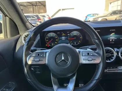 Photo 16 Mercedes GLA 200 d AMG Line