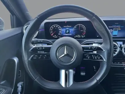 Photo 10 Mercedes Classe A 250 e Hybrid EQ AMG Line