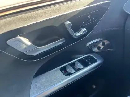 Photo 25 Mercedes EQE Gén. I Ph1 AMG Line 5