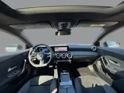 Photo 12 Mercedes CLA 200 d AMG Line