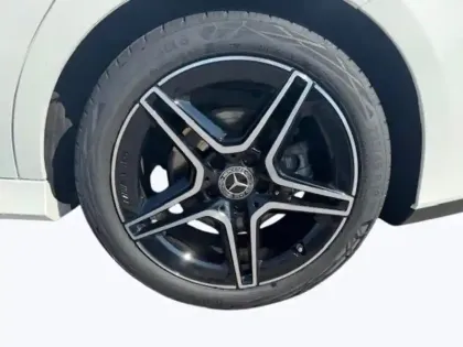 Photo 10 Mercedes CLA 200 d AMG Line