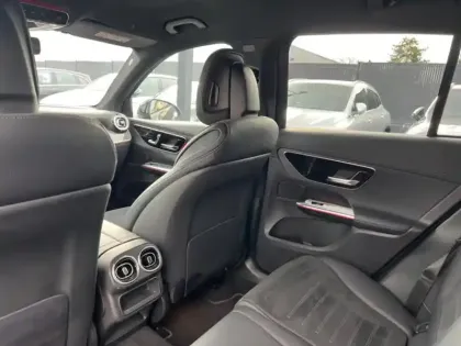 Photo 8 Mercedes Classe GLC GLC 220 d 4MATIC AMG Line