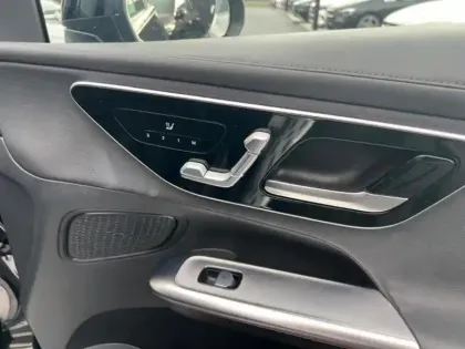 Photo 17 Mercedes Classe GLC GLC 220 d 4MATIC AMG Line