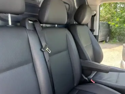 Photo 25 Mercedes Vito 119 CDI 4x4 Fourgon Long