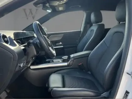 Photo 19 Mercedes GLA 200 Progressive Line