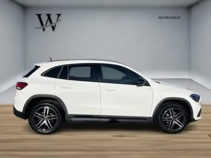 Photo 8 Mercedes GLA 200 Progressive Line