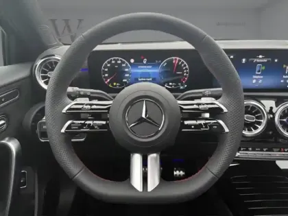 Photo 5 Mercedes Classe A 250 e Hybrid EQ AMG Line