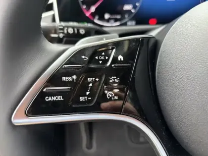 Photo 8 Mercedes CLA sse E 300 e Hybrid EQ Avant