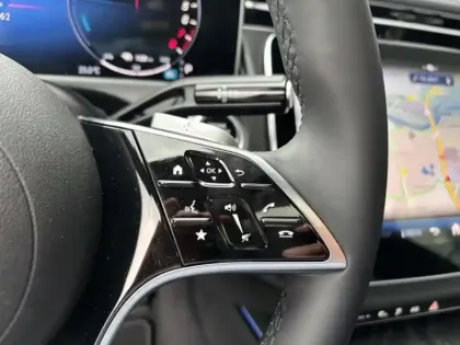 Photo 12 Mercedes CLA sse E 300 e Hybrid EQ Avant