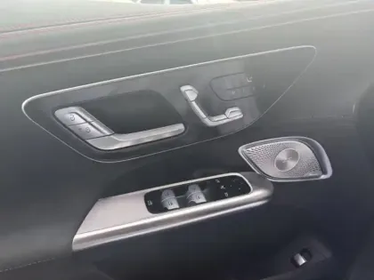 Photo 13 Mercedes Classe E EQE 350 AMG Line