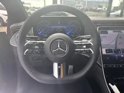 Photo 14 Mercedes Classe E EQE 350 AMG Line