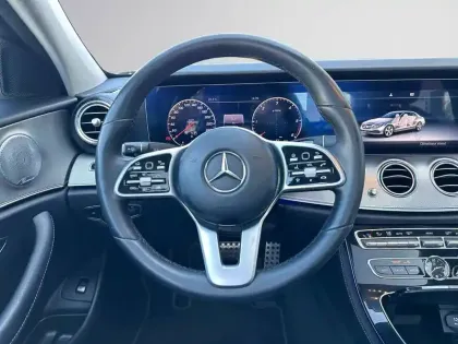 Photo 18 Mercedes Classe E E 400 d 4MATIC Berline Fascina