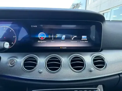 Photo 13 Mercedes Classe E E 400 d 4MATIC Berline Fascina