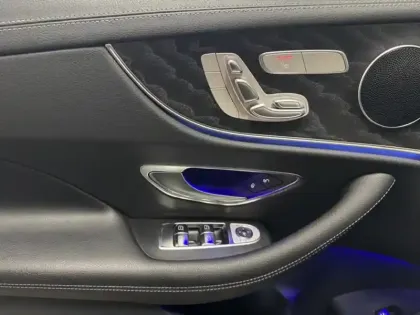 Photo 12 Mercedes CLA sse E 220 d 4MATIC AMG Line