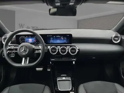 Photo 12 Mercedes Classe A 200 AMG Line