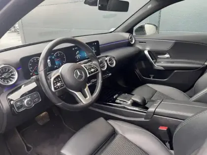 Photo 10 Mercedes Classe A 200 d Progressive Line