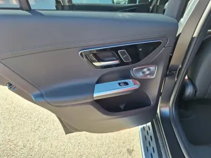 Photo 33 Mercedes Classe GLC Gén. III Ph1 Allure 5