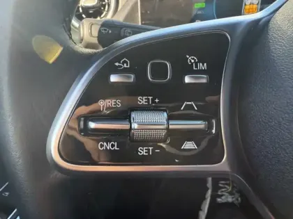 Photo 11 Mercedes GLA 250 e Progressive Line