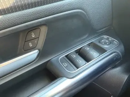 Photo 9 Mercedes GLA 250 e Progressive Line