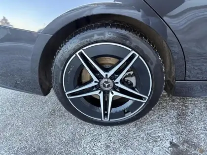 Photo 8 Mercedes Classe C  300 d e Break AMG Lin