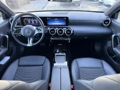 Photo 10 Mercedes Classe A 180 d Business Line