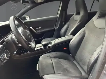 Photo 21 Mercedes Classe A 200 d AMG Line