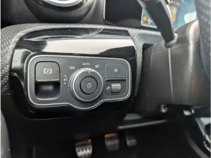 Photo 22 Mercedes Classe A Gén. IV (W177) Ph1 Style Line 5