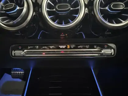 Photo 22 Mercedes GLA 250 e Hybrid EQ AMG Line