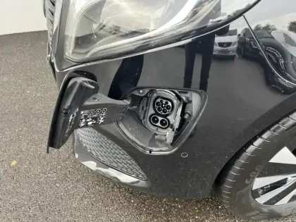 Photo 17 Mercedes Classe V Gén. I (W447) Ph1 Avantgarde 5