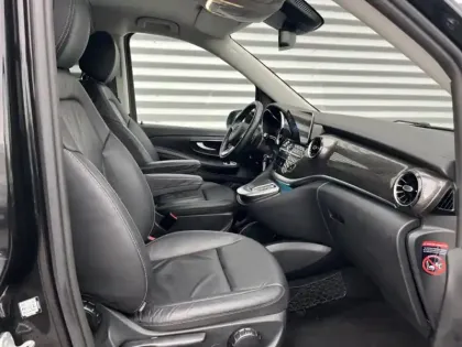 Photo 10 Mercedes Classe V Gén. I (W447) Ph1 Avantgarde 5