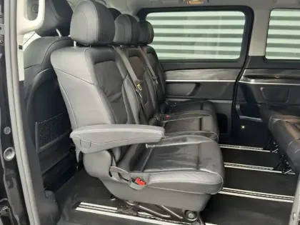 Photo 12 Mercedes Classe V Gén. I (W447) Ph1 Avantgarde 5