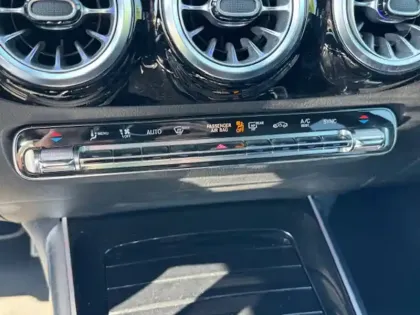 Photo 41 Mercedes GLA 200 d  Business Line Pack Prog