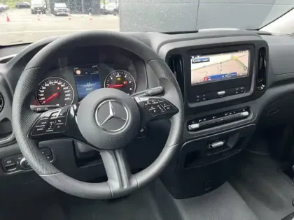 Photo 19 Mercedes Vito 116 CDI / 8 places / BVA / L2 